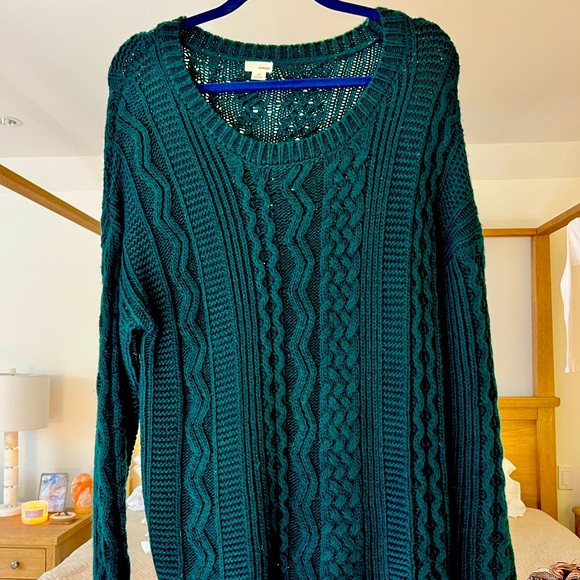 Garage Green Fall/Winter Throw Sweater - Picture 1 of 5